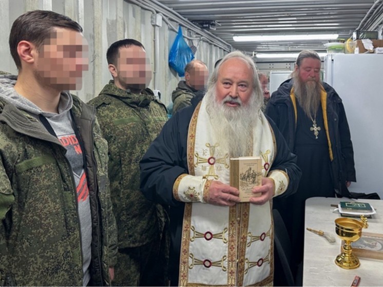 Из Орловской области в зону СВО отвезли иконы и вещи первой необходимости