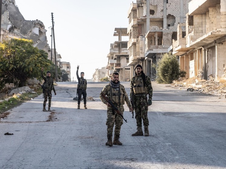 Al Jazeera: лидер боевиков запретил захватывать госучреждения до транзита власти