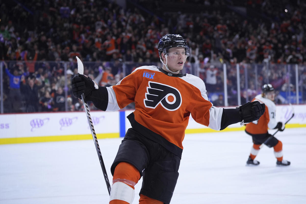 19-летний форвард «летчиков» продолжает покорение НХЛ, как и Максим Цыплаков из «Айлендерс»