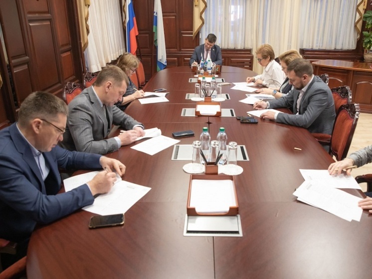 Депутаты Собрания НАО приняли участие в экодиктанте