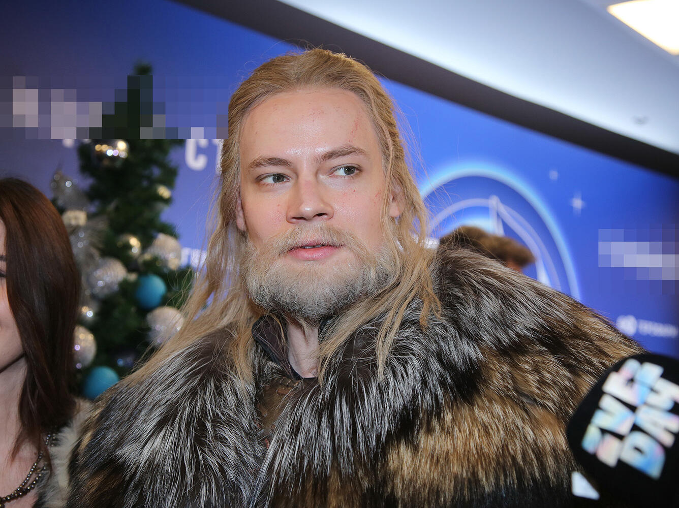 SHAMAN, Киркоров, Аллегрова, Лещенко, Буйнов, Долина: новогодние образы звезд на "Песне года"