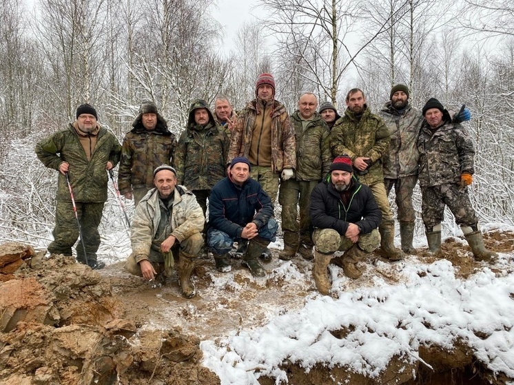 В Тверской области завершили подъем самолета Пе-2