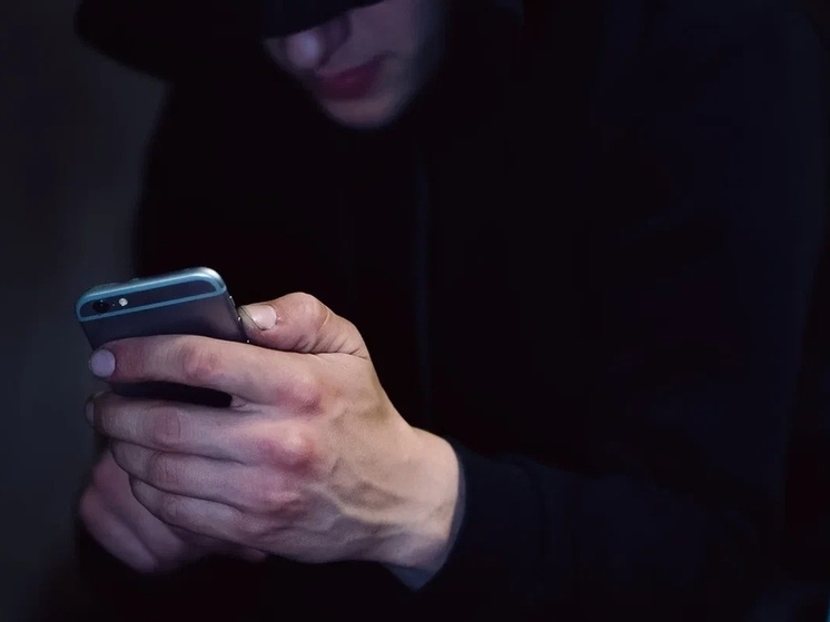 Житель Тверской области лишился 10 тысяч рублей, желая вернуть потерянный телефон
