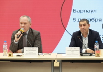 В Барнауле 5 декабря прошло мероприятие «Дом с теплом»: встреча с потребителями. Его организовала «Сибирская генерирующая компания» (СГК) в формате круглого стола. На встречу пришло руководство барнаульского филиала компании, представители управляющих компаний города, домкомы и другие неравнодушные жители. 