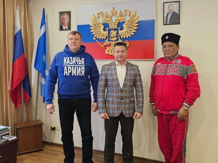 Глава Скадовского округа встретился с волонтёрами «Марш Мира»