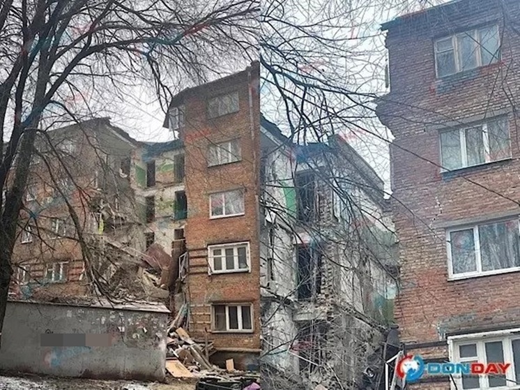 В Ростове продолжает рушиться аварийный дом на Нариманова