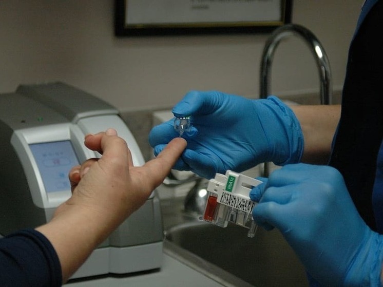 Пятьдесят семь юных пациентов ЛНР получат системы для мониторинга уровня глюкозы