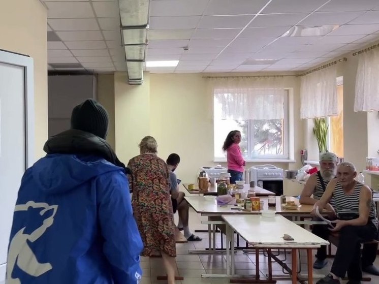 Сахалинские волонтеры доставили гумпомощь для эвакуированных жителей ДНР