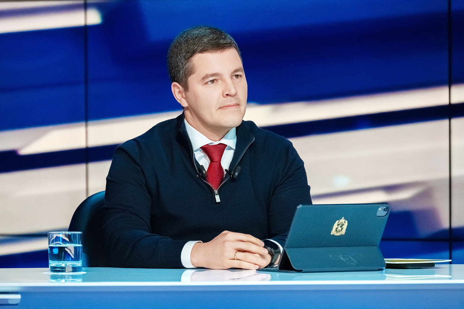 В Салехарде прошла «прямая линия» губернатора ЯНАО Дмитрия Артюхова: лучшие фото