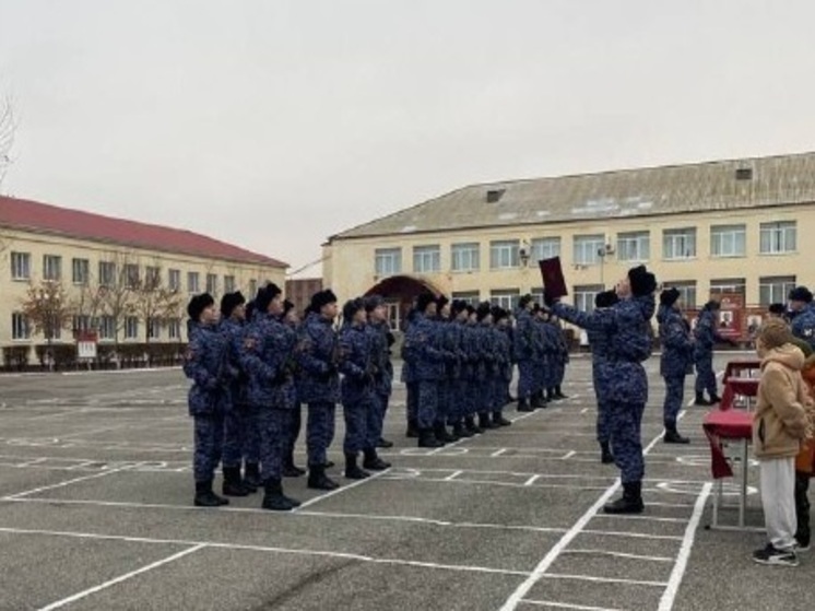 В Астрахани состоялась торжественная присяга новобранцев