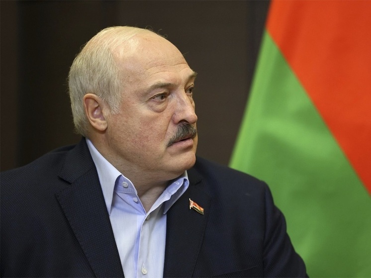 Лукашенко: в распоряжении Белоруссии есть «не один десяток» ядерных боеголовок