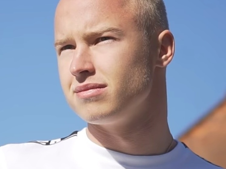 Гонщик Никита Мазепин купил в Подмосковье дом, который построили для Наоми Кэмпбелл