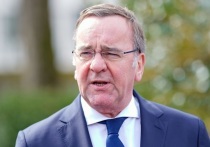 Министр обороны ФРГ Борис Писториус заявил, что Германия планирует начать переговоры с группировкой «Хайят Тахрир аш-Шам»* (организация признана террористической и запрещена в РФ), захватившей власть в Сирии с целью убедиться в стабильности ситуации в республике. Его слова приводит Tagesschau.