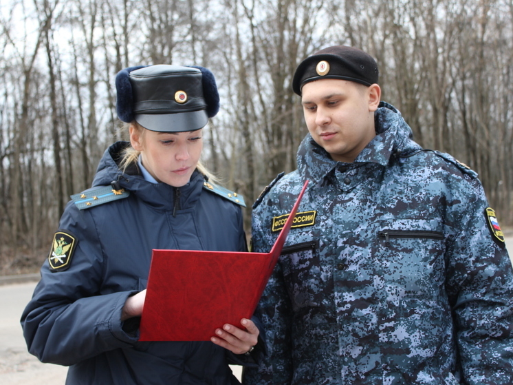 Под контролем смоленских судебных приставов восстановлены трудовые права смолянки