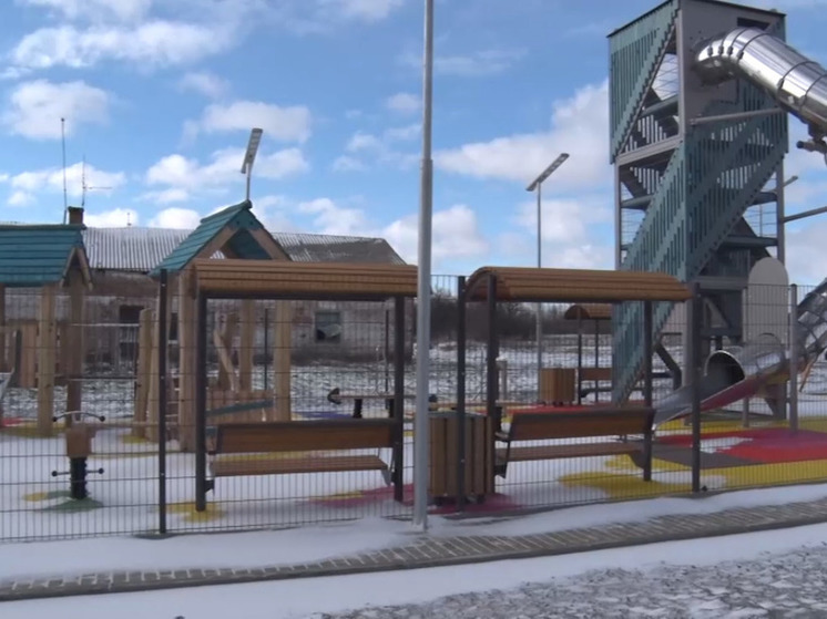 В Зерновом Тельмановского округа появилась игровая площадка