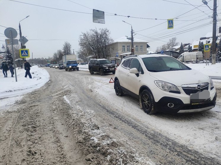 В Твери женщина сбила на переходе двух пьяных пешеходов