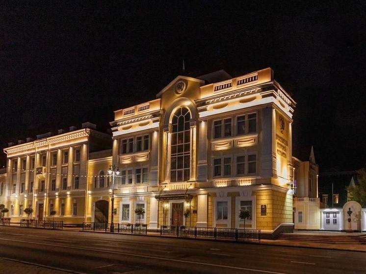 Под Курском 8-летний мальчик выпрыгнул из окна  пылающей квартиры