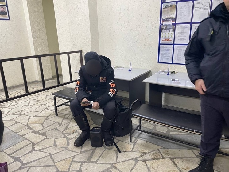Сотрудники полиции провели рейд на Эльмаше в Екатеринбурге