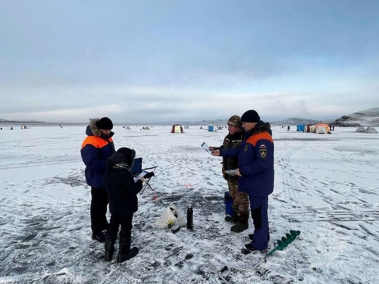 Жителей Хакасии призвали к осторожности даже на плотном льду