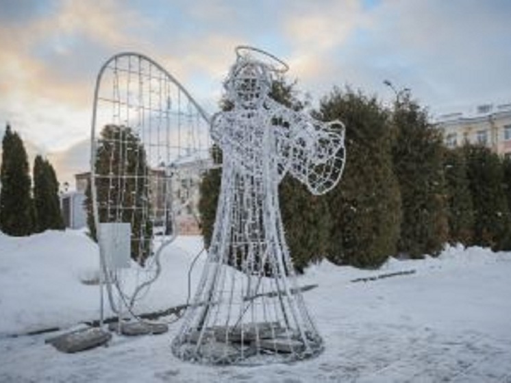 В Рыбинске площадь Дерунова уже выглядит вполне по-праздничному