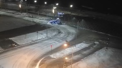 Новогодняя елка свалилась из-за штормового ветра в Петрозаводске