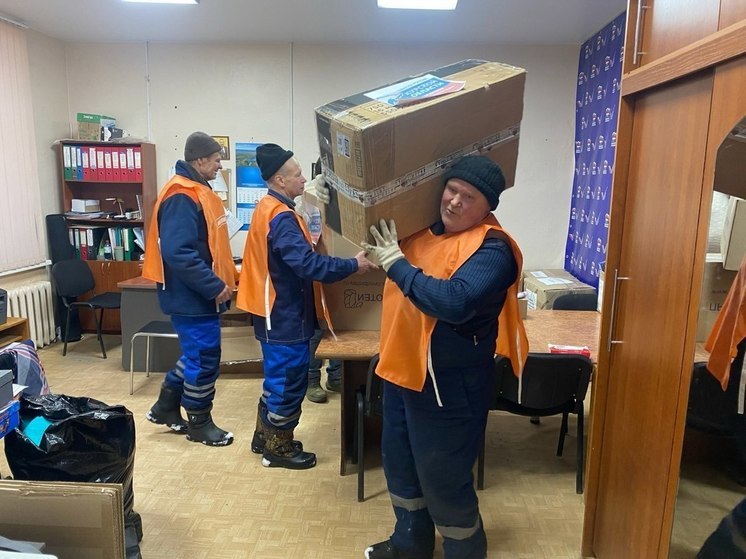Сланцевский район отправил в Курск гуманитарный груз
