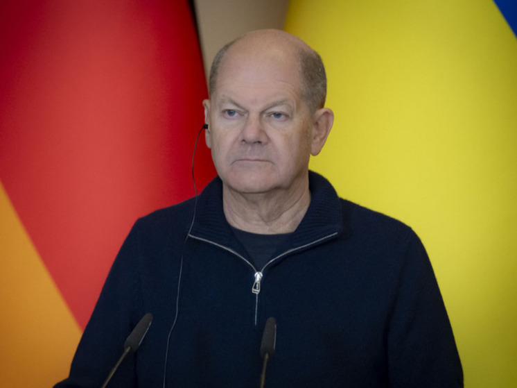 Шольц пообещал не допустить отправки военных на Украину и поставки ей Taurus