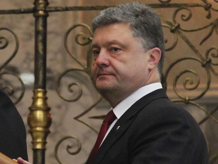 Порошенко: на Украине перестали говорить о победе после презентации плана Зеленского