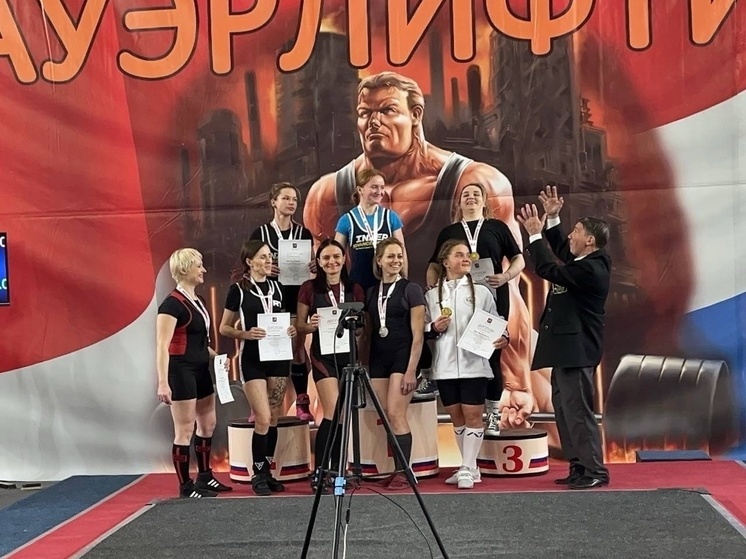 Юная серпуховичка стала Чемпионкой Москвы по пауэрлифтингу