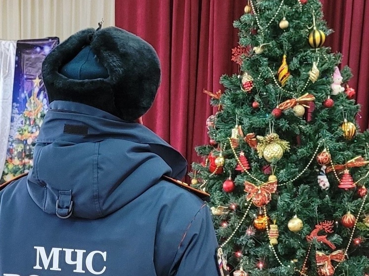 В Астрахани спасатели проводят рейды в детских садах и школах