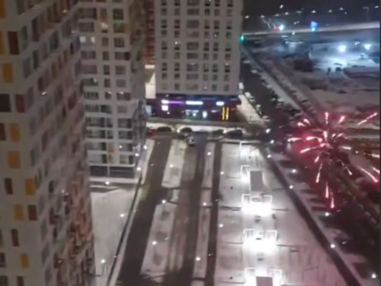 Звуки взрывов ночью напугали жильцов ЖК в Подмосковье