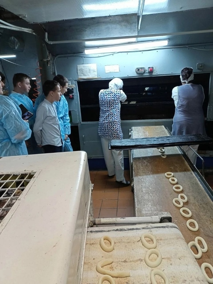 Орловских школьников познакомили с технологией производства хлеба