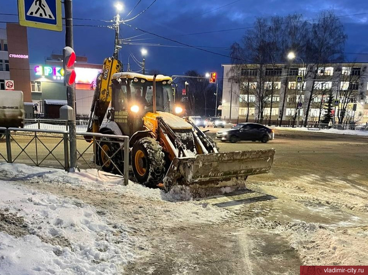 За сутки из Владимира вывезено свыше 2300 кубометров снега