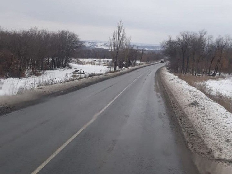 В ДНР за сутки обработали противогололедными материалами 500 км дорог