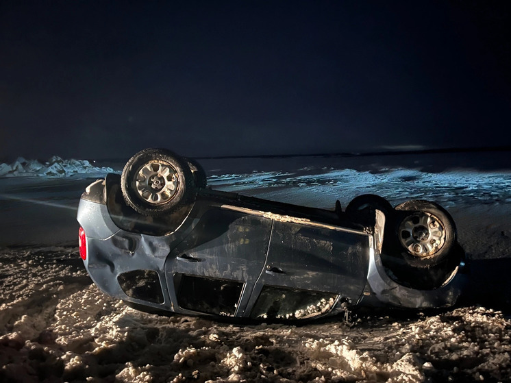 Под Орлом в опрокинувшейся Renault Duster пострадала женщина