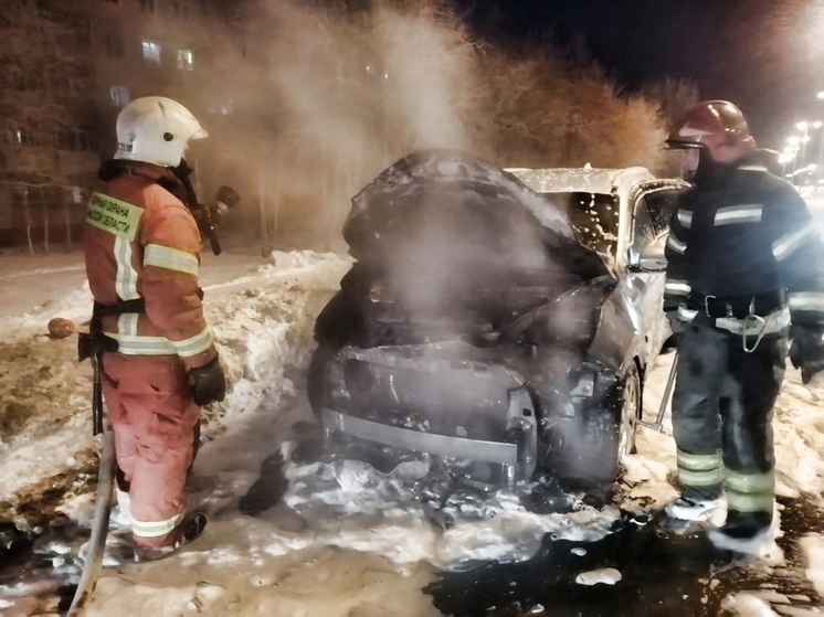 В Апатитах сгорел автомобиль