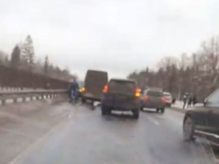 На Ярославском шоссе произошло серьезное ДТП с участием 3 машин
