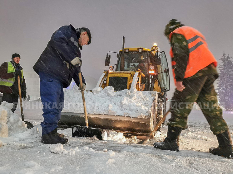 Свыше 400 тонн снега вывезли из Брянска за сутки