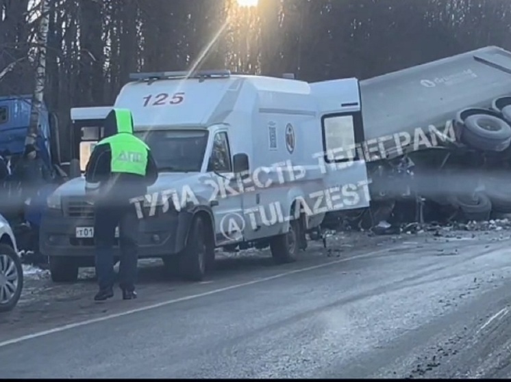 Массовое ДТП с большегрузами зафиксировали в Чернском районе