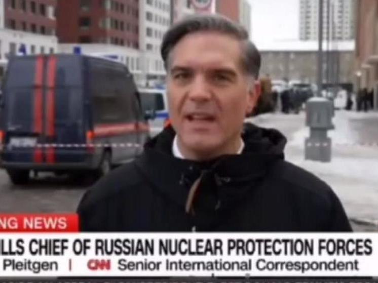 «Какой-то позор»: вторгшийся вместе с ВСУ в Курскую область журналист снял сюжет на месте гибели Кириллова