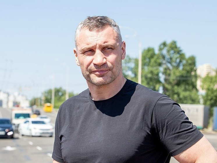 "Не на фронте": Украинцев возмутила учёба сына Кличко в Лондонской школе экономики