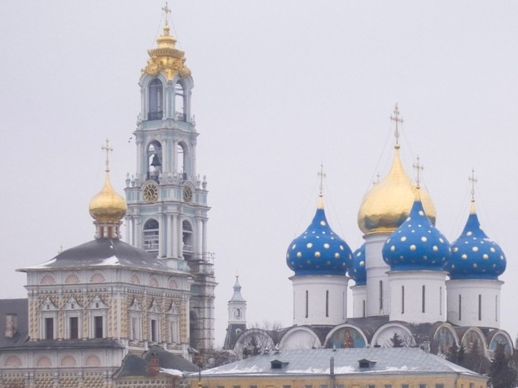 Пожар произошел в Троице-Сергиевой лавре в подмосковном Сергиевом Посаде