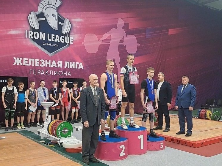 Херсонский подросток успешно выступил на турнире по тяжелой атлетике в Москве