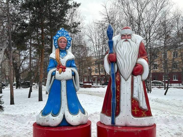 В Омске Ленинский округ украшают  к новогодним праздникам