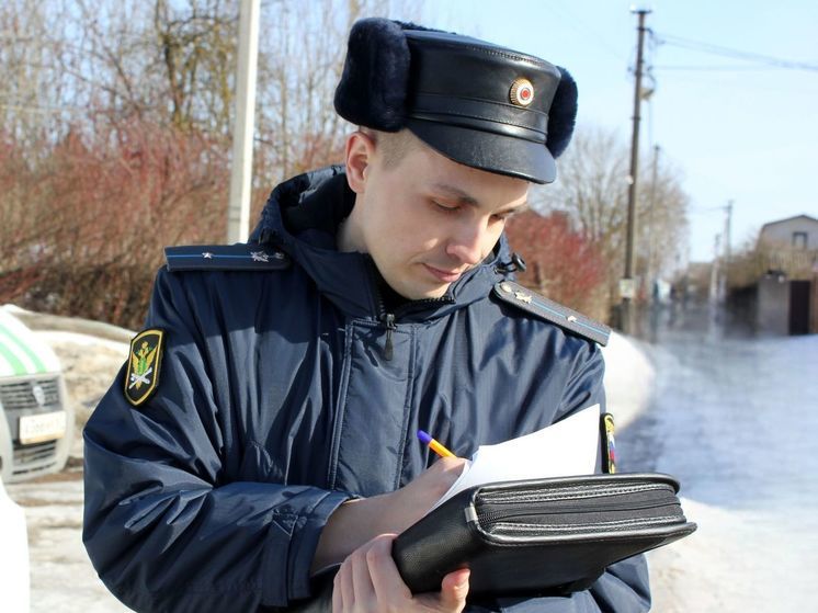 Судебные приставы помогли пострадавшей в ДТП смолянке получить компенсацию