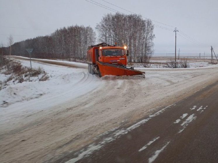 Дороги в Башкирии убирали 1051 спецмашина