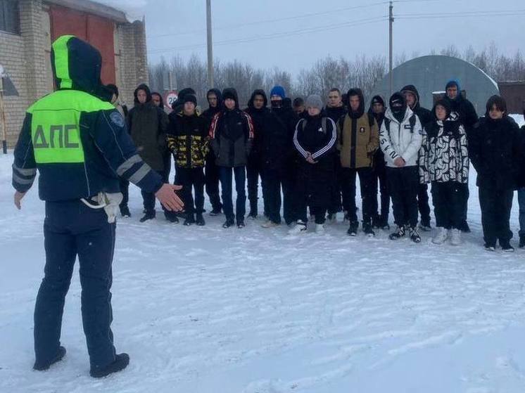 Сотрудники ГАИ провели беседу со студентами Клепиковского техникума