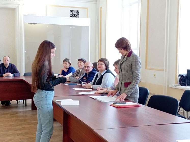 Дети без попечения родителей. Дети сироты донбасса 2022. Курск дети оставшиеся без родителей. Дети сироты. Мальчик сирота.