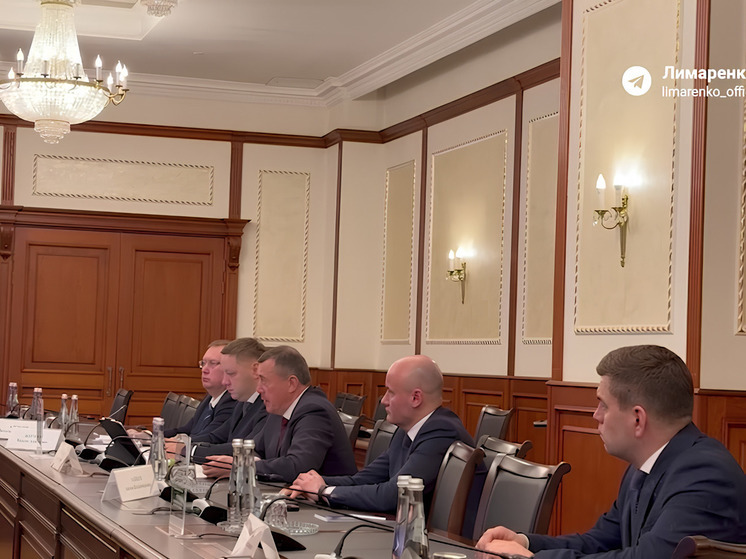 Валерий Лимаренко попросил ускорить реконструкцию порта Корсаков