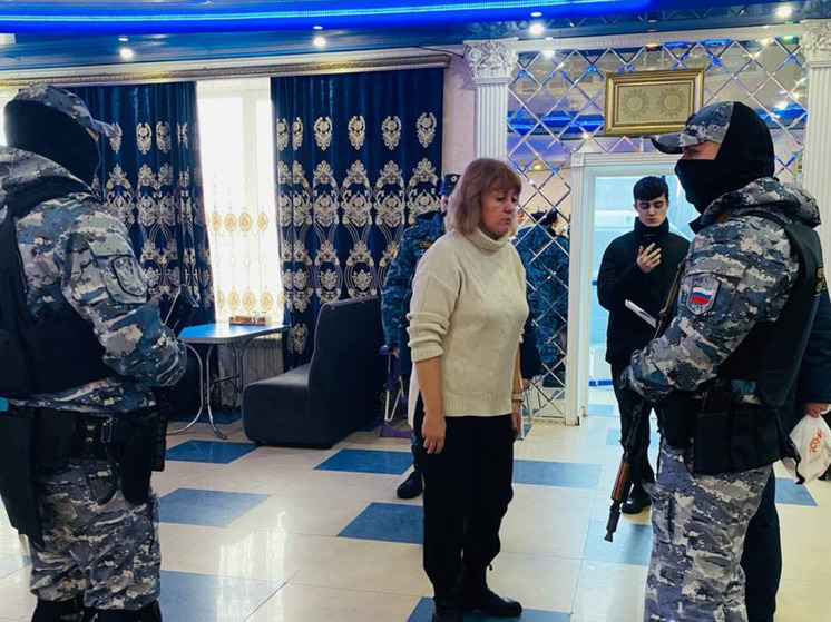 В Веневе закрыли кафе «Дельфин» за нарушение миграционного законодательства